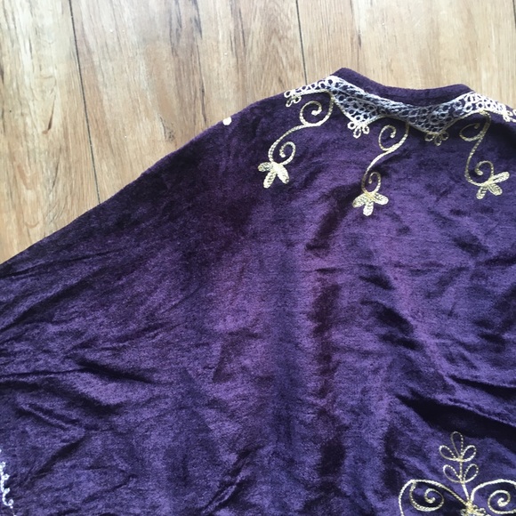 NWT RAGA Leila Embroidered Velvet Kimono w/ Fringe - Picture 5 of 12